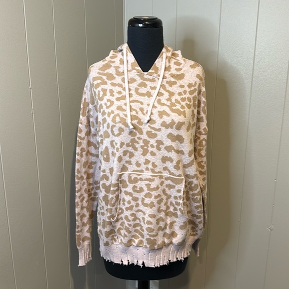 FATE Women’s Medium DISTRESSED LEOPARD HOODED SWEATER Knit Comfy Drawstring - Picture 3 of 9